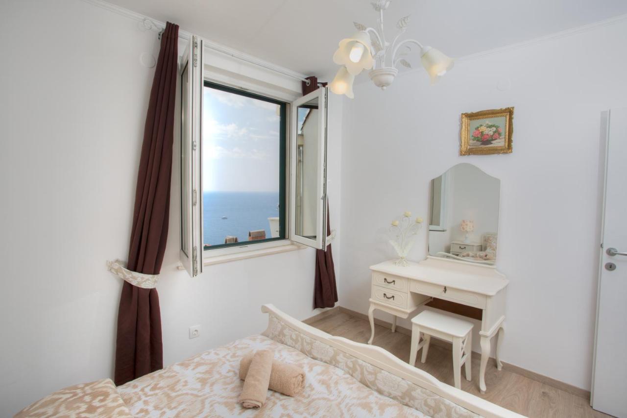 Apartma Zlatni Potok - View Of The Old Town