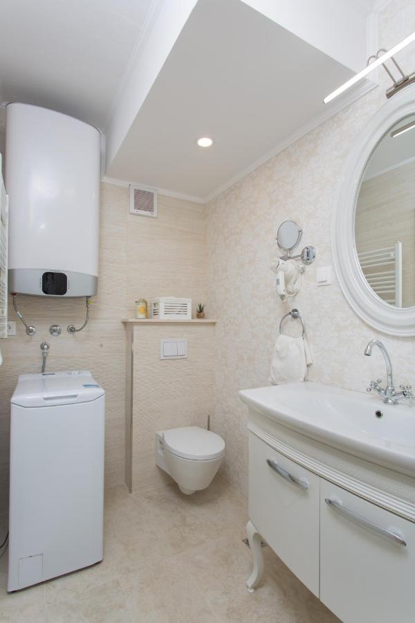 Apartman Zlatni Potok - View Of The Old Town *