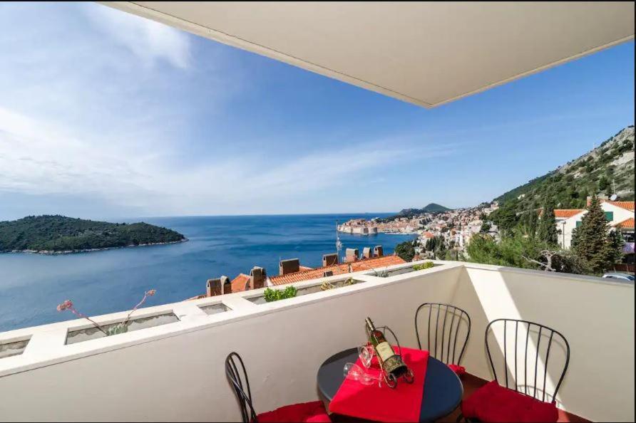 Apartma Zlatni Potok - View Of The Old Town Dubrovnik